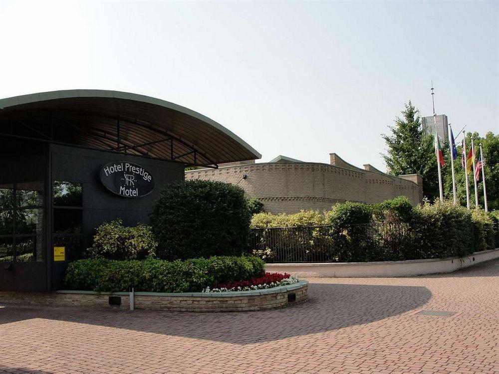 B&B Hotels Hotel Prestige Ornago Bagian luar foto
