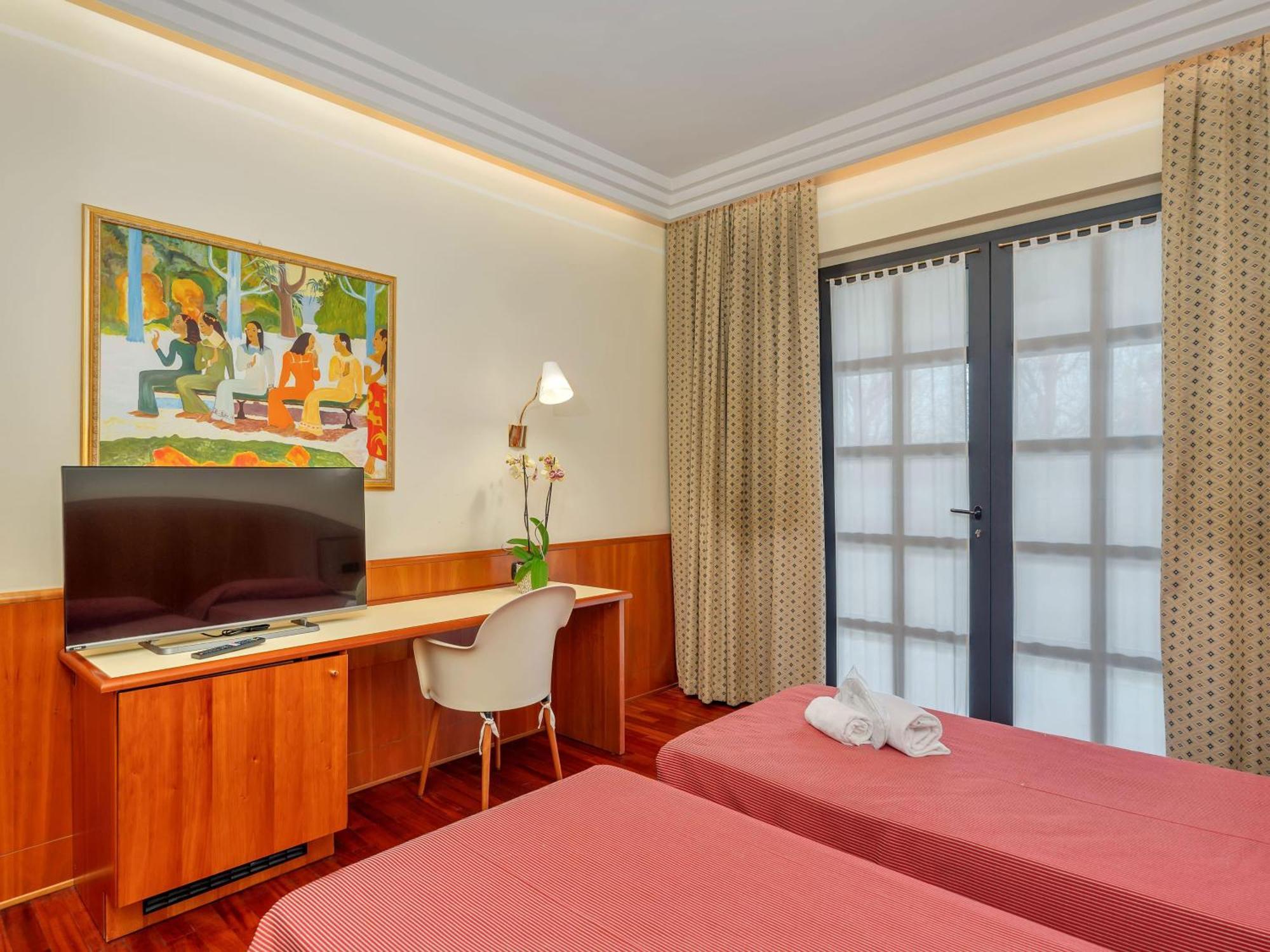 B&B Hotels Hotel Prestige Ornago Bagian luar foto