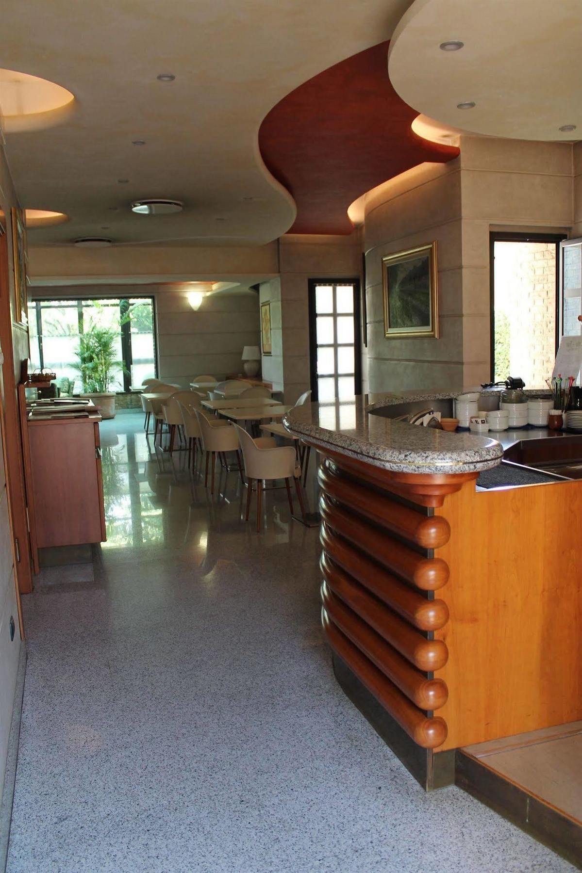 B&B Hotels Hotel Prestige Ornago Bagian luar foto